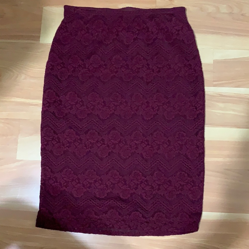 Burgundy pencil skirt